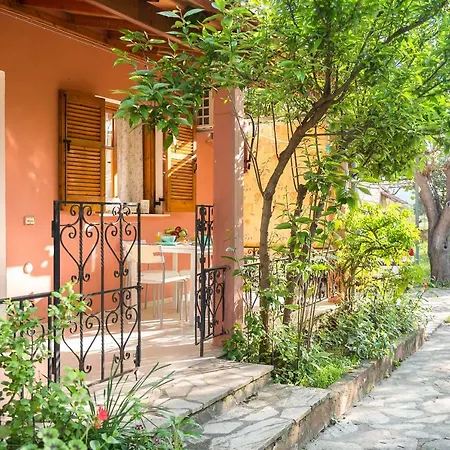 Tatil Evi Sophie's House Almiros Beach