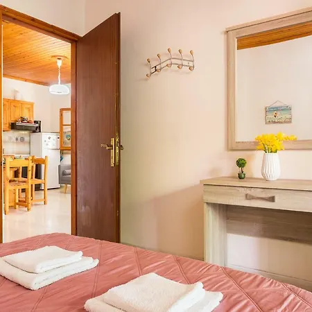 Sophie's House * Almiros Beach